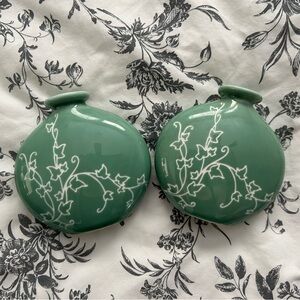 *SOLD!* Yankee Candle Green Ivy Decor Taper Candlestick Holder Set